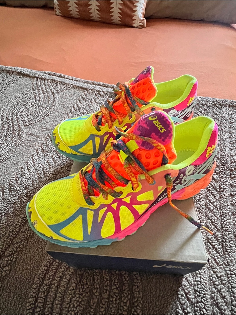 ASICS Gel-Noosa Tri 9. Women’s Size 6. NWT